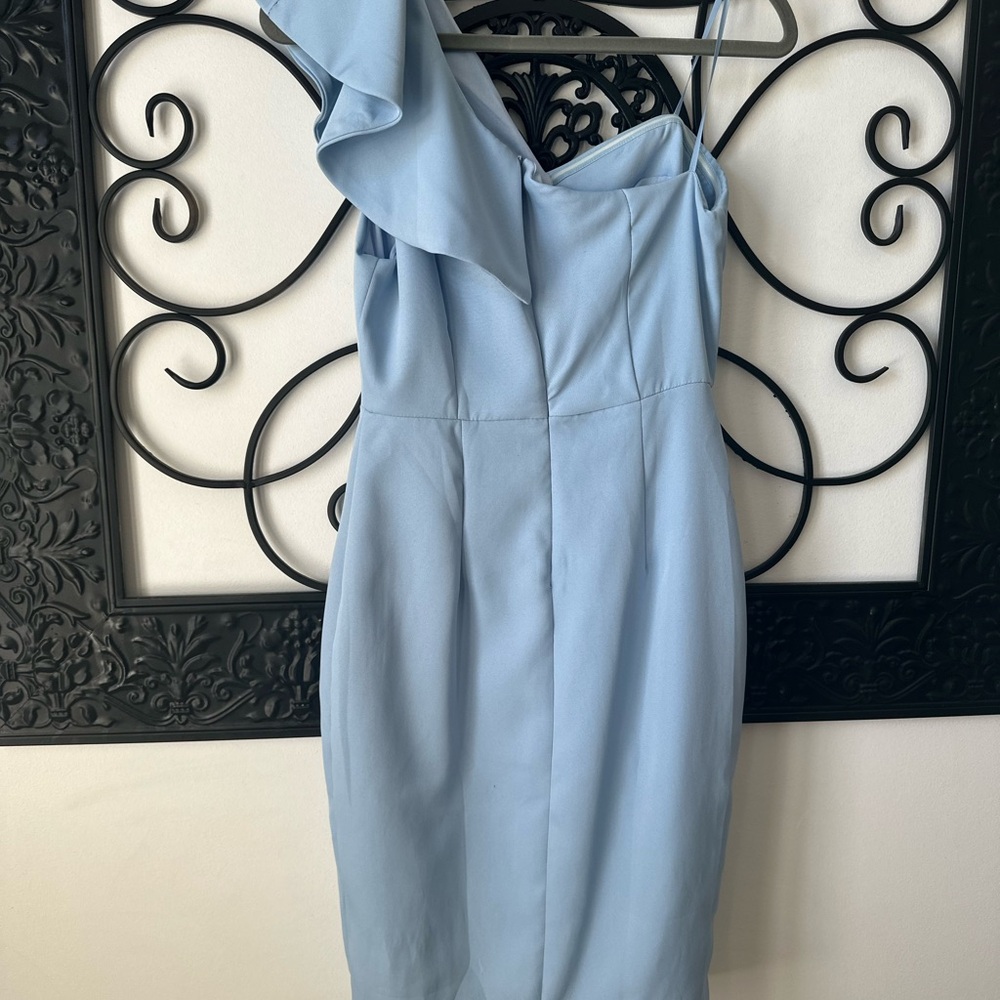 Elegant Blue Ruffle Dress - Picture 3 of 3